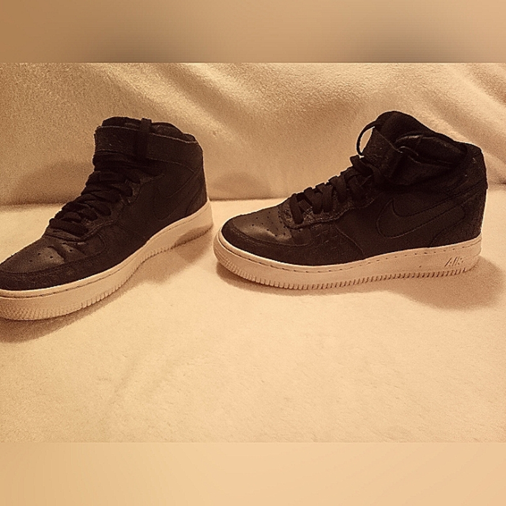 Youth Nike Air Force One '06 Black custom order. Size 5.5 Youth wide.